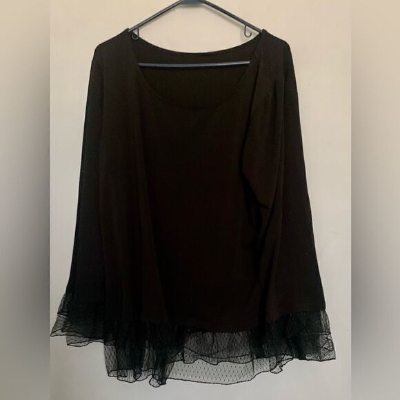 Lacy blouse  - Picture 2 of 5